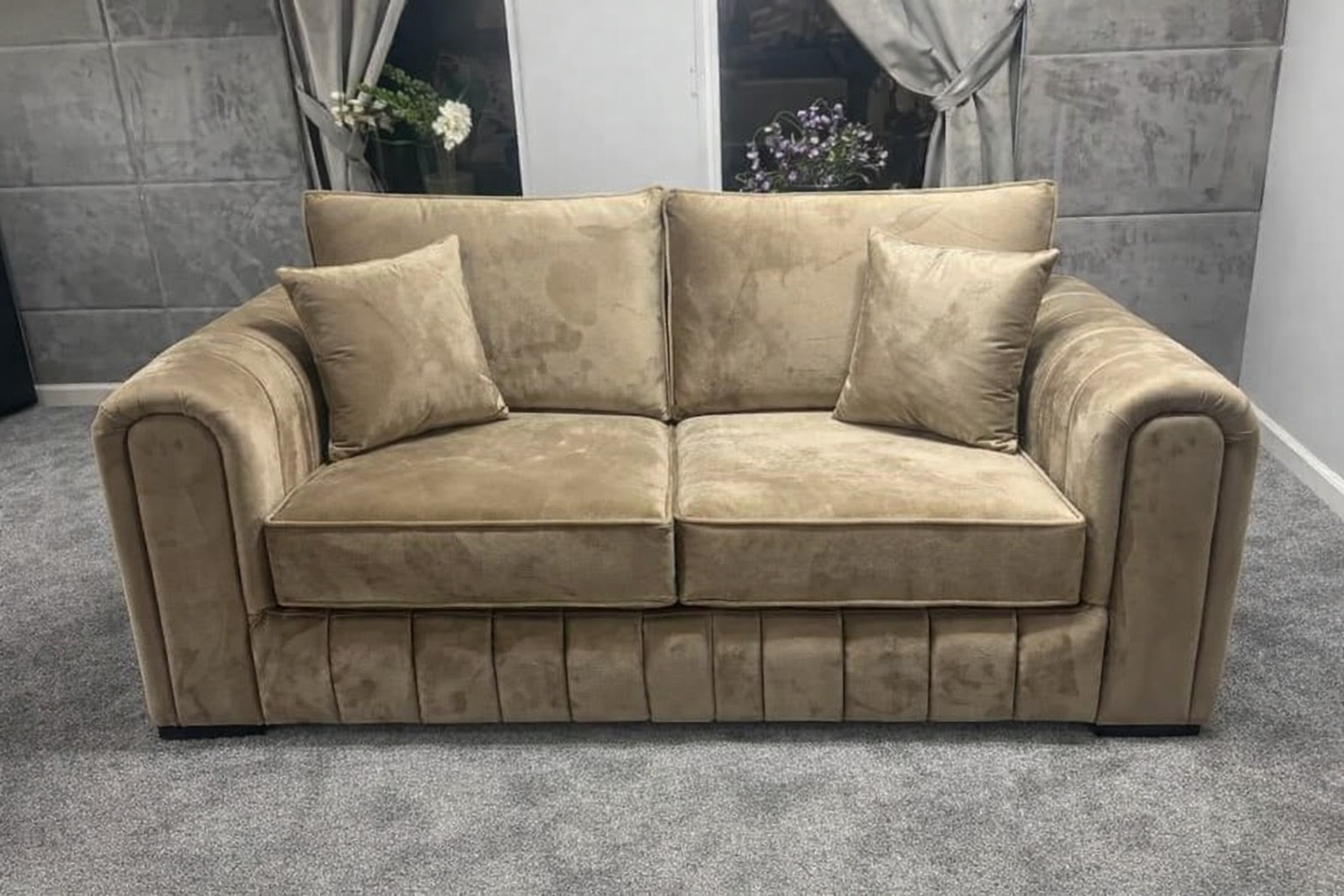 Alaska 2 Seater — Mink Velvet