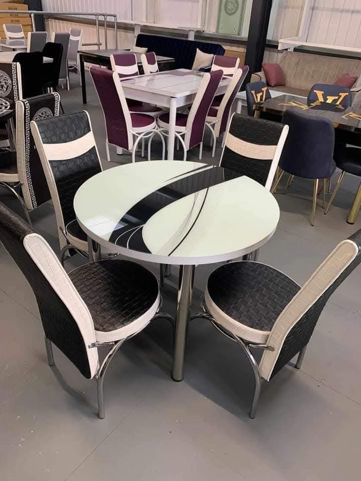Round Glass Dining Table & 4 Woven Chairs