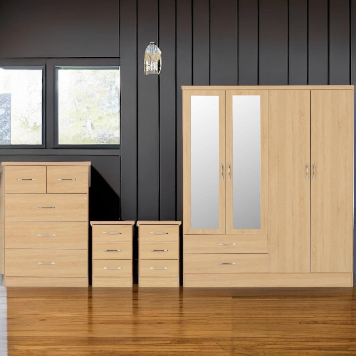 Windsor 4-Piece Bedroom Set — Oak 4-Door